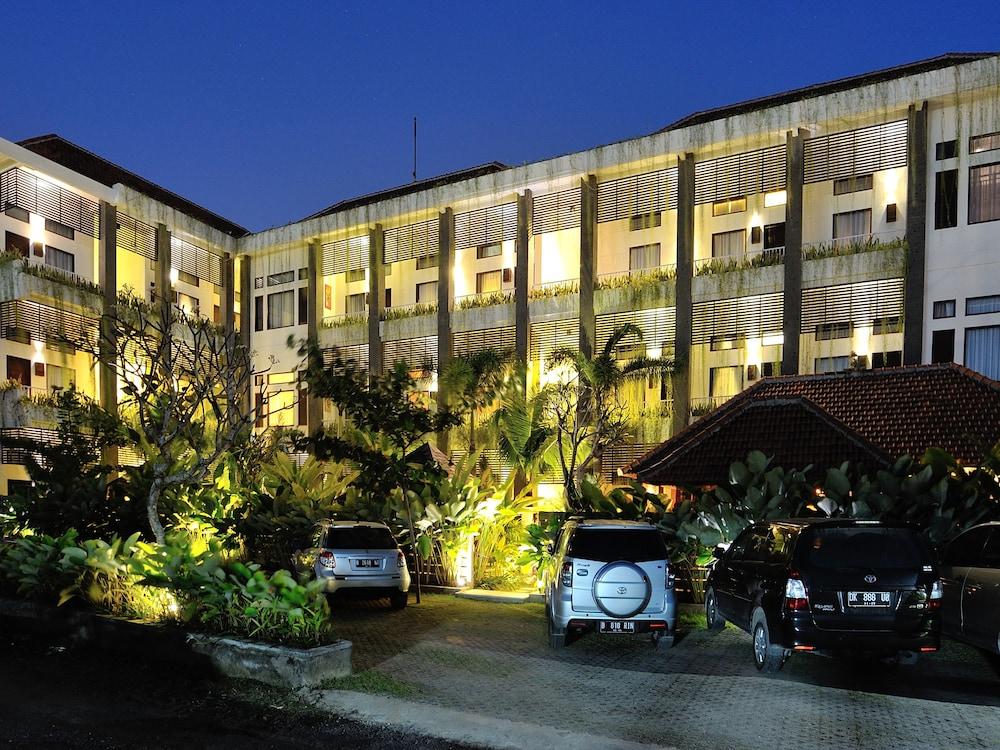 Ganga Hotel & Apartment Denpasar  Exterior photo