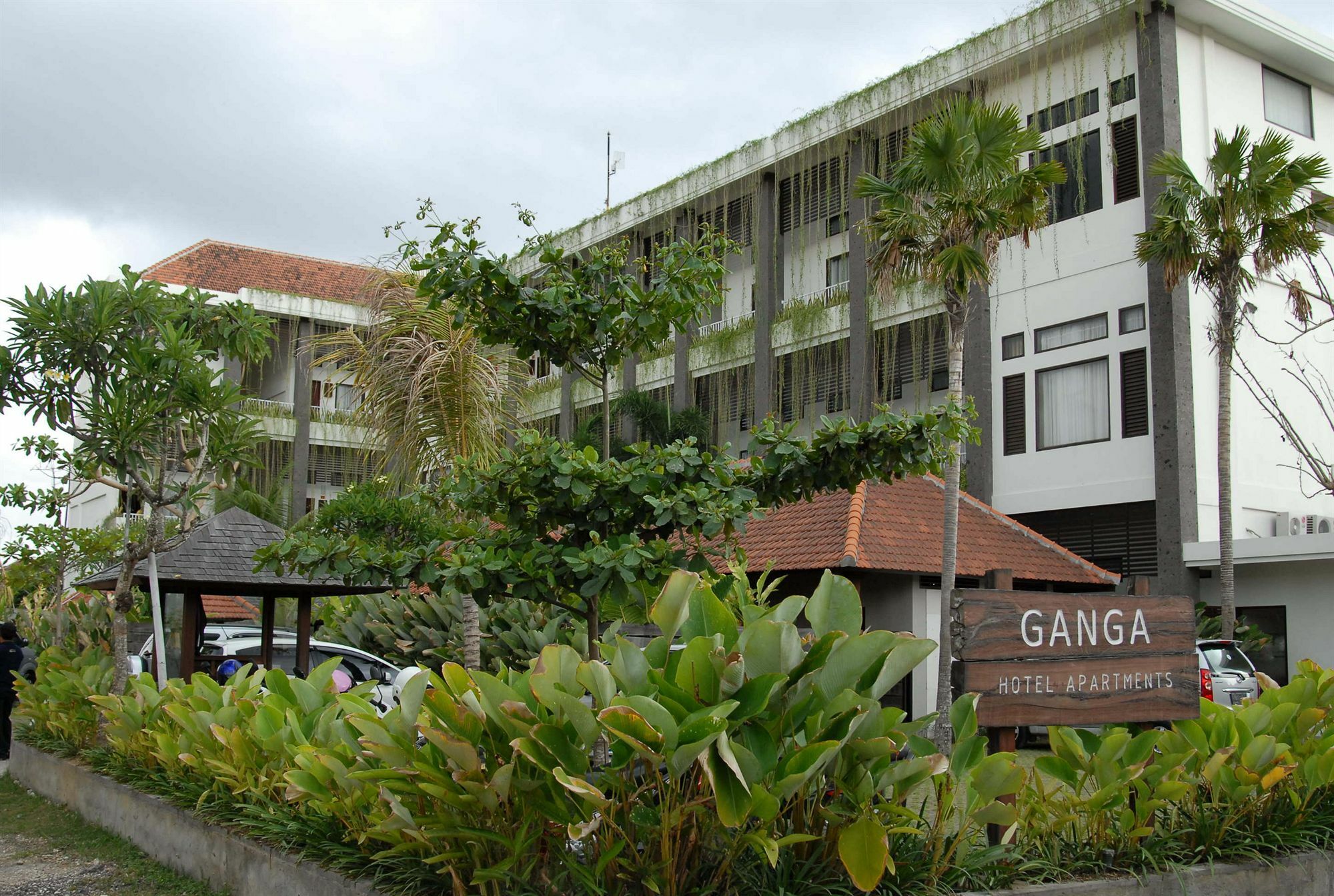 Ganga Hotel & Apartment Denpasar  Exterior photo